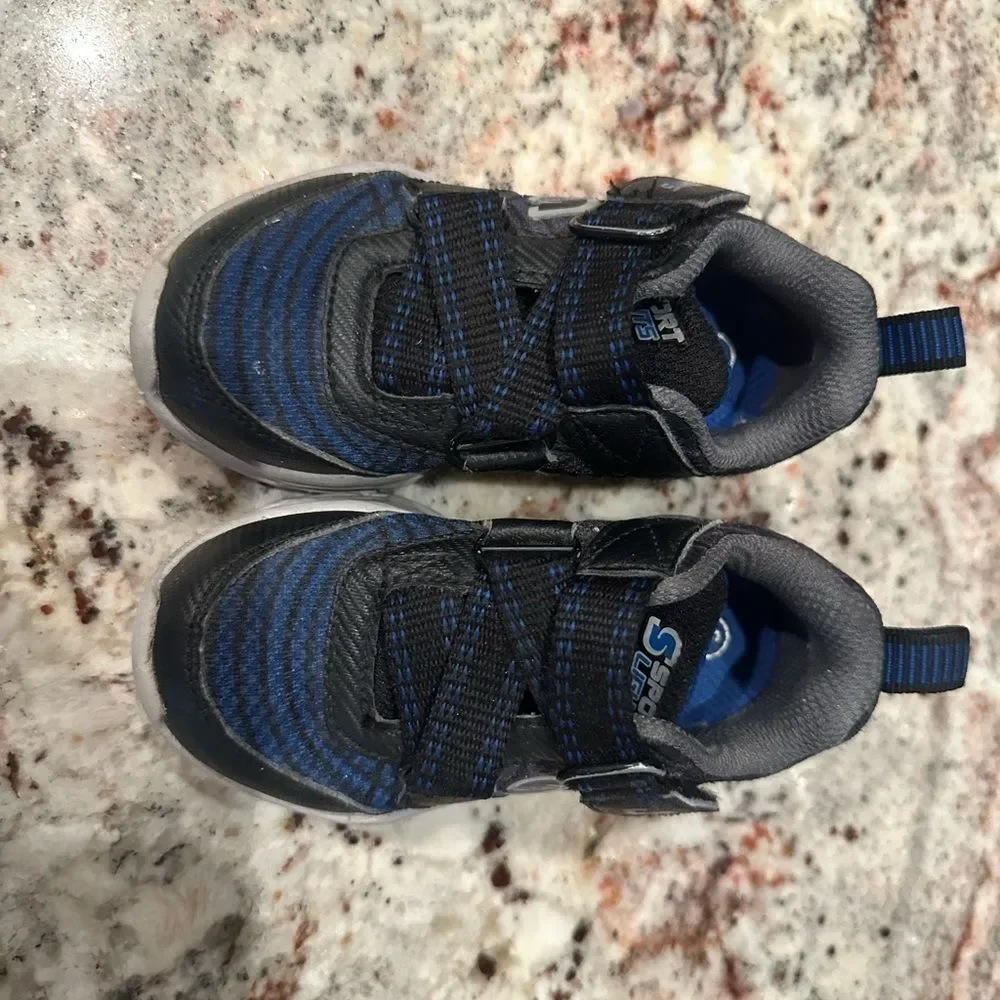 Skechers Kids' Black and Blue Light-Up Sneakers Size 6